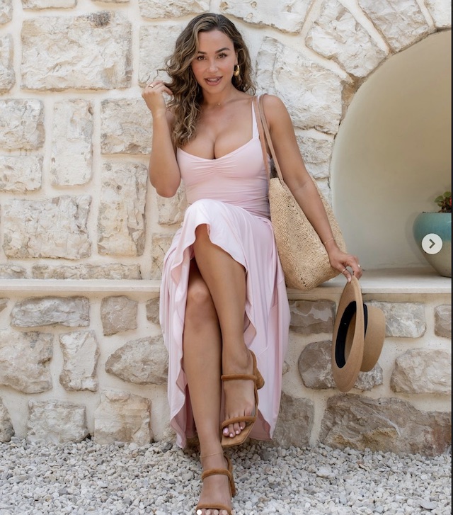 agostina-fitness-transform-your-life-with-strength-wellness-and-motivation-g34l Agostina Fitness: Transform Your Life with Strength, Wellness, and Motivation