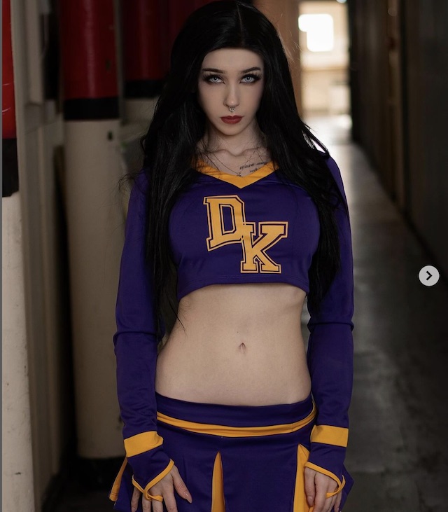 ember-wolf-the-eerie-and-imaginative-world-of-a-cosplay-artist-LmFV Ember Wolf: The Eerie and Imaginative World of a Cosplay Artist