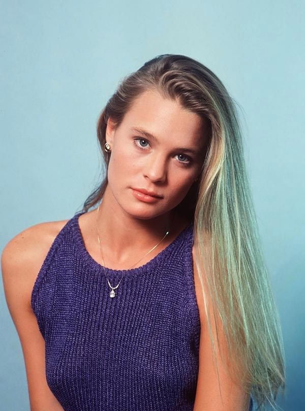 robin-wright-a-hollywood-icon-of-versatility-and-resilience-5k9C Robin Wright: A Hollywood Icon of Versatility and Resilience