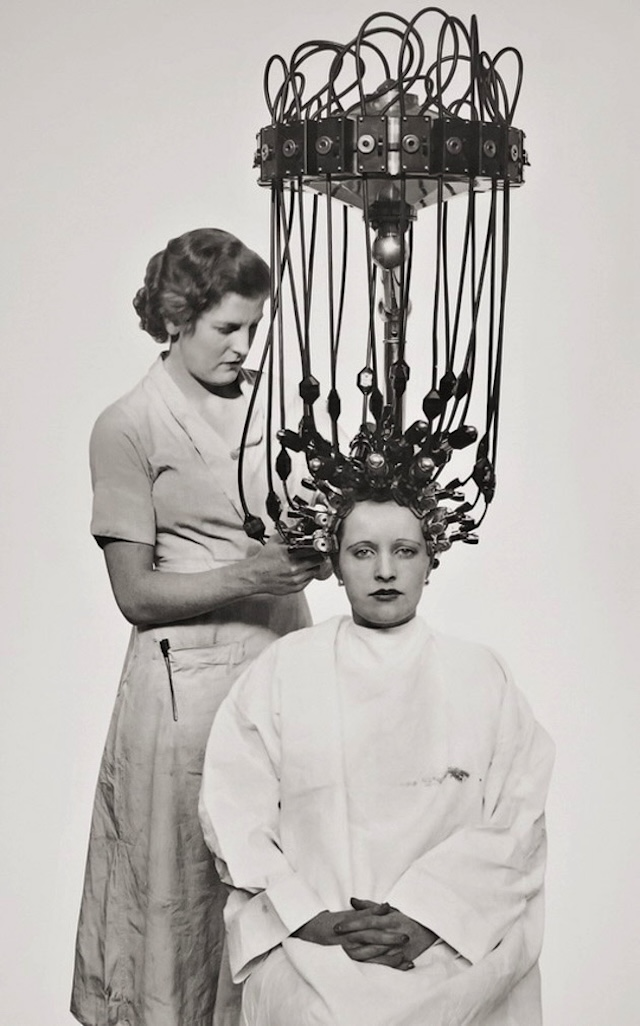 the-legacy-of-the-joyner-wave-machine-a-nostalgic-look-at-mid-century-beauty-PmVA The Legacy of the Joyner Wave Machine: A Nostalgic Look at Mid-Century Beauty