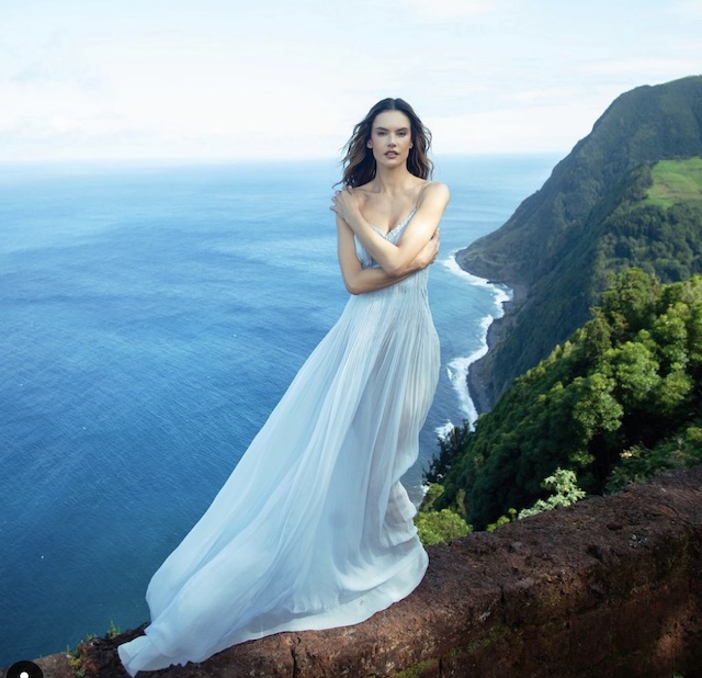 UTpQ Alessandra Ambrosio: The Journey of a Fashion Icon