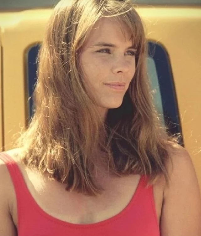 alexandra-paul-from-baywatch-to-activist-extraordinaire-AttQ Alexandra Paul: From Baywatch to Activist Extraordinaire