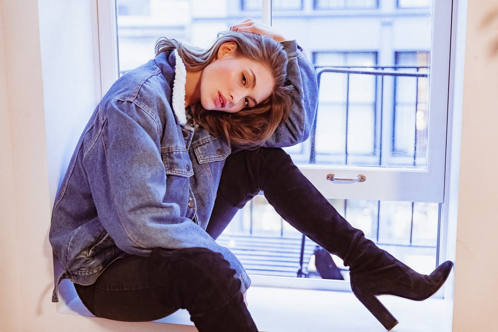 grace-elizabeth-a-victorias-secret-angel-and-advocate-for-ovarian-cancer-awareness-Zzci Grace Elizabeth: A Victoria’s Secret Angel and Advocate for Ovarian Cancer Awareness