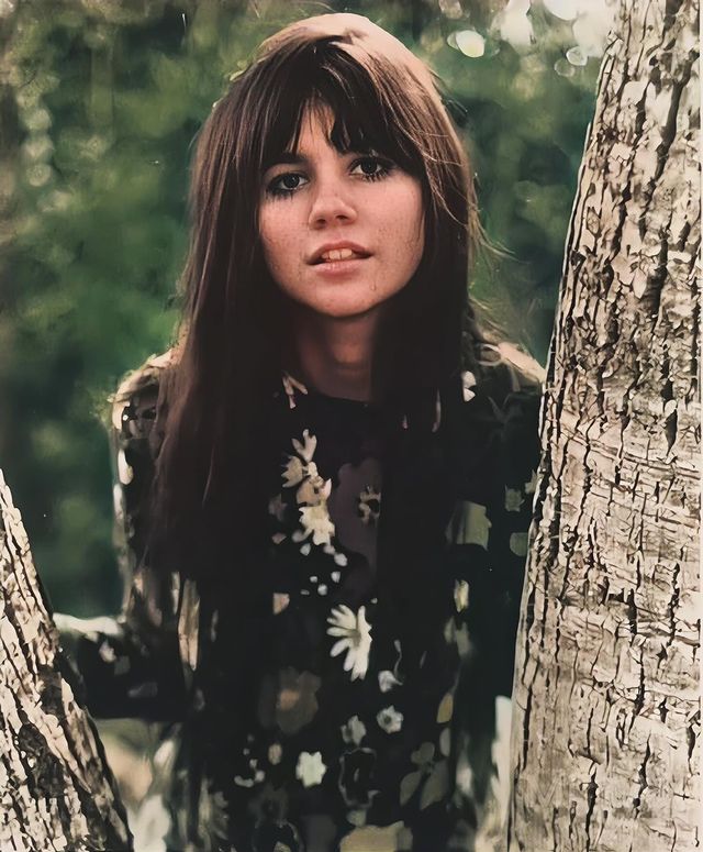 linda-ronstadt-the-queen-of-musical-versatility-UIC9 Linda Ronstadt: The Queen of Musical Versatility