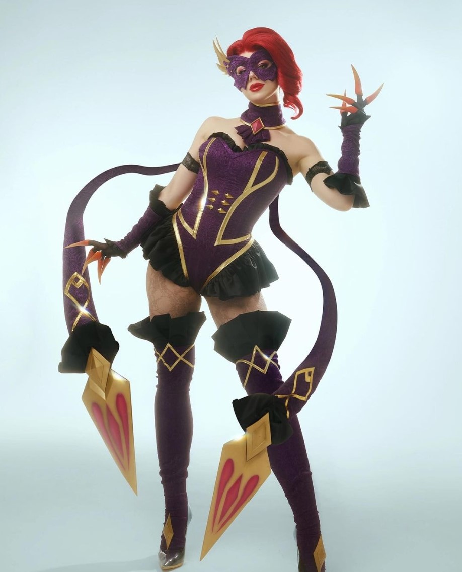 zT09 Kseniya: The Mastermind Behind Iconic Cosplay Transformations